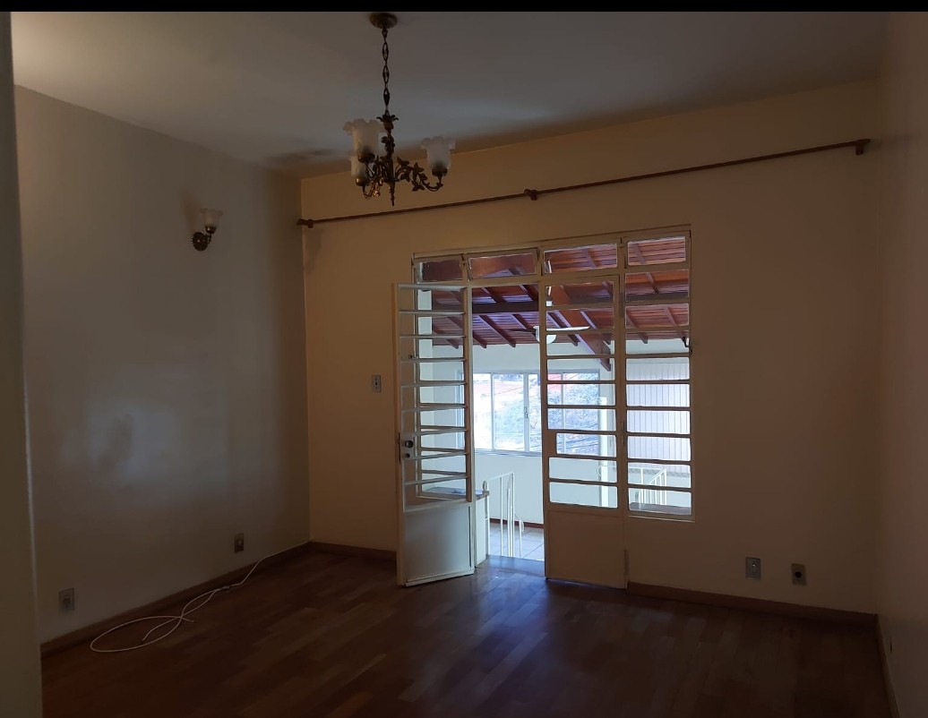 Imagem de Sobrado próximo ao Parque Horto Florestal