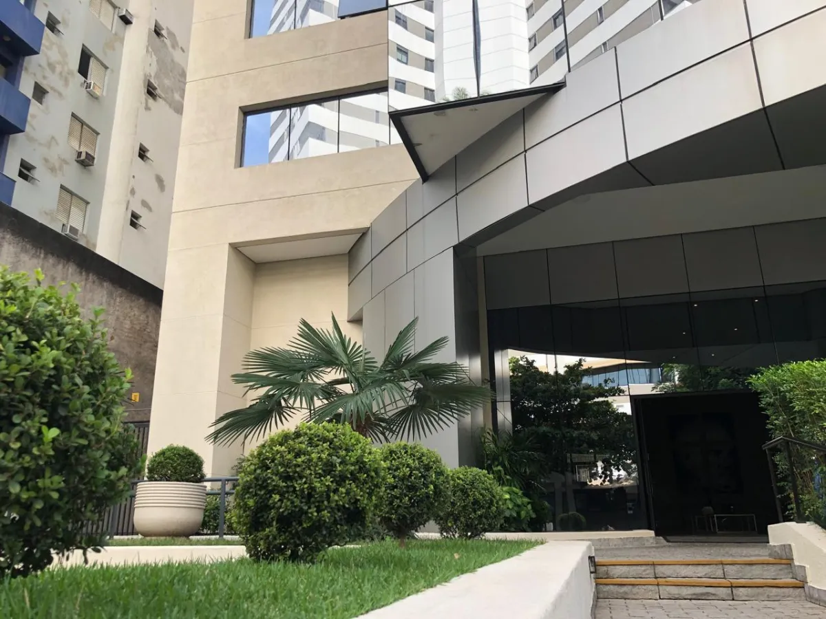 Imagem de Conjuntos Comerciais no Paulista Medical Center
