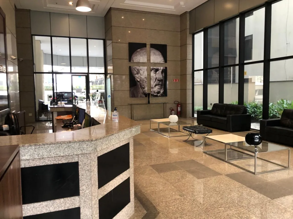 Imagem de Conjuntos Comerciais no Paulista Medical Center