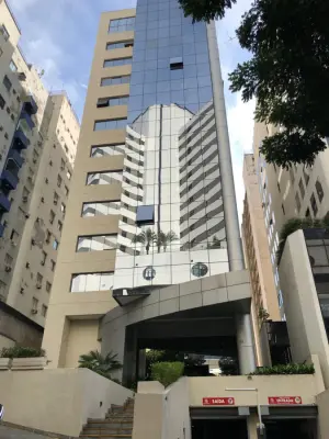 Imagem de Conjuntos Comerciais no Paulista Medical Center