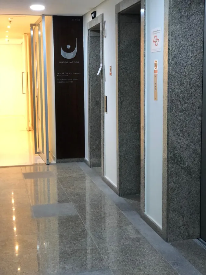 Imagem de Conjuntos Comerciais no Paulista Medical Center