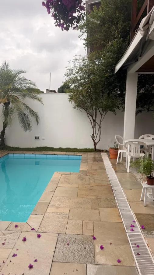 Imagem de Linda casa à venda no Jardim Lar São Paulo