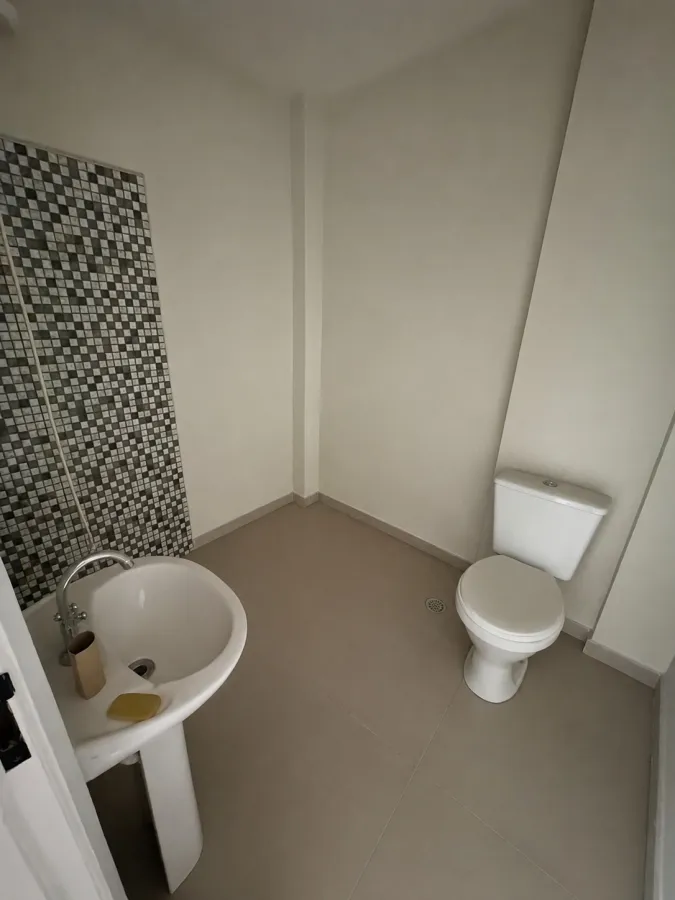 Apartamento na Rua Santo Amaro – totalmente reformado - Bela Vista, São Paulo [53]