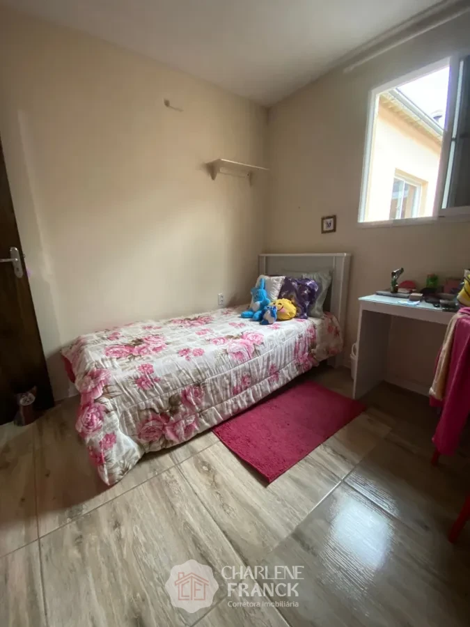 Imagem de CASA NAS TRES VENDAS