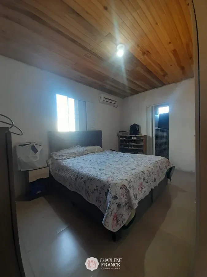 Imagem de SOBRADO EM FASE FINAL DE CONSTRUÇAO