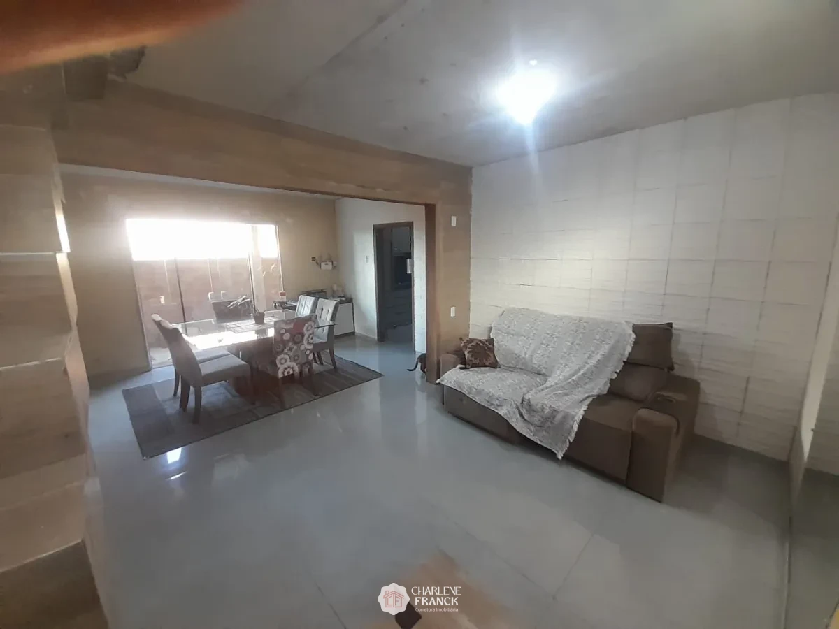 Imagem de SOBRADO EM FASE FINAL DE CONSTRUÇAO