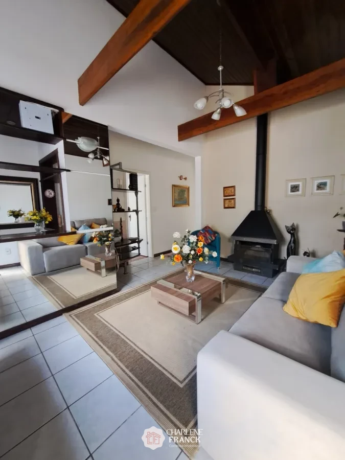 Imagem de CASA NO LARANJAL