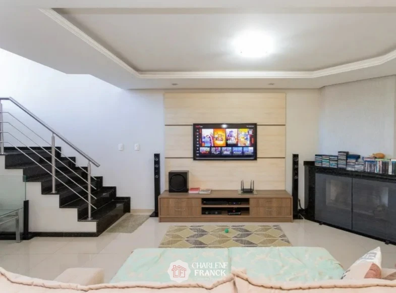 Imagem de EXCELENTE SOBRADO COM 337m² NAS TRES VENDAS