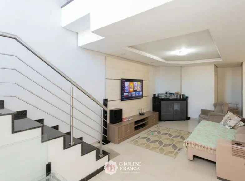 Imagem de EXCELENTE SOBRADO COM 337m² NAS TRES VENDAS