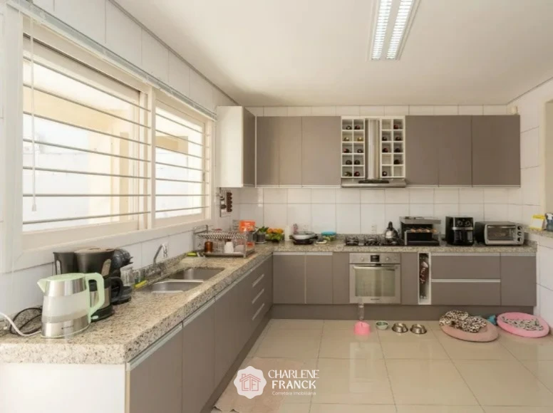 Imagem de EXCELENTE SOBRADO COM 337m² NAS TRES VENDAS