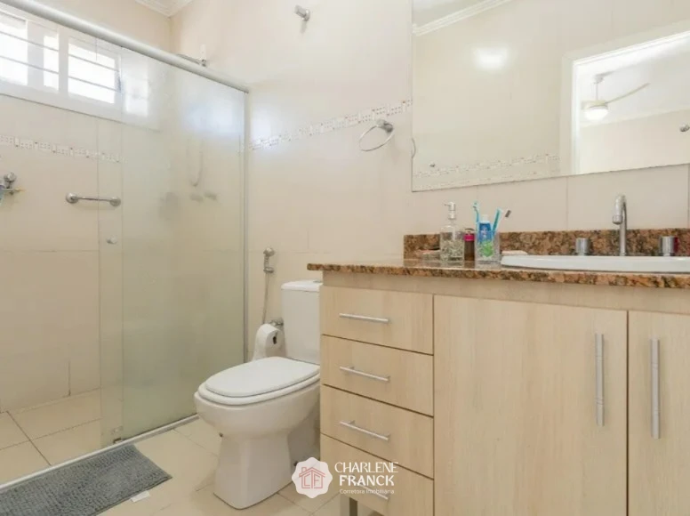 Imagem de EXCELENTE SOBRADO COM 337m² NAS TRES VENDAS