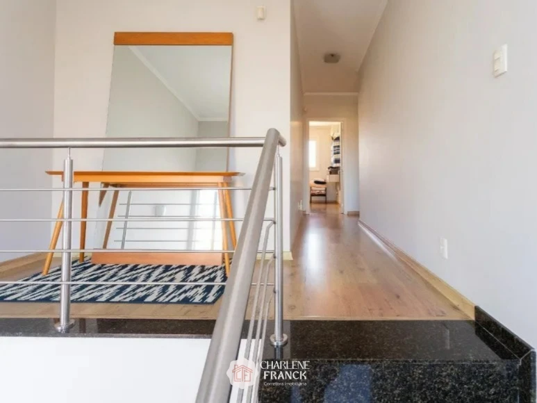 Imagem de EXCELENTE SOBRADO COM 337m² NAS TRES VENDAS