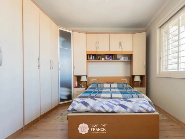 Imagem de EXCELENTE SOBRADO COM 337m² NAS TRES VENDAS