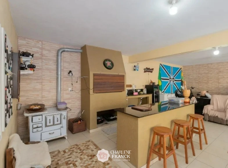 Imagem de EXCELENTE SOBRADO COM 337m² NAS TRES VENDAS