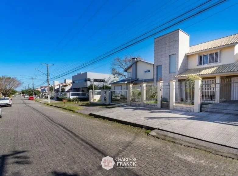 Imagem de EXCELENTE SOBRADO COM 337m² NAS TRES VENDAS