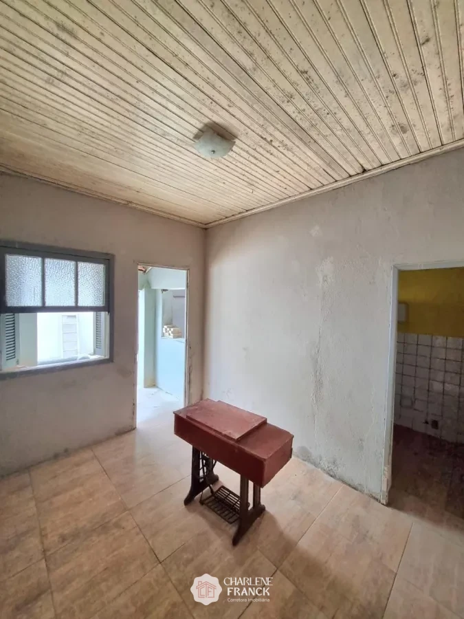 Imagem de AMPLA CASA BAIRRO PORTO