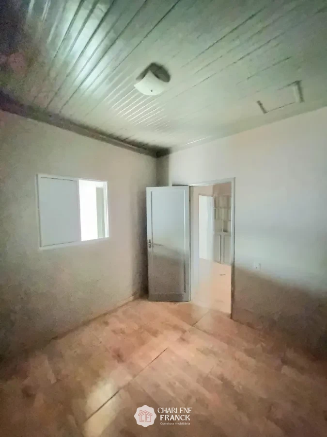 Imagem de AMPLA CASA BAIRRO PORTO