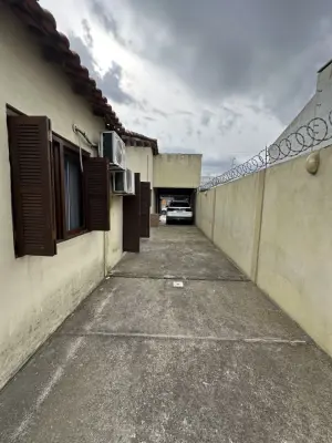 Imagem de Casa com piscina próxima a lorenzete