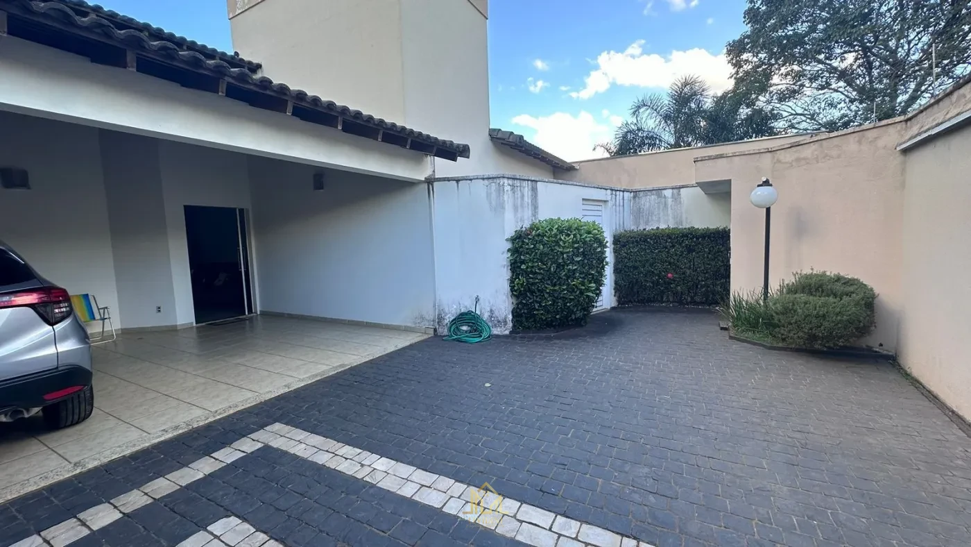 Imagem de Casa à venda no bairro Jardim Karaíba em Uberlândia/MG