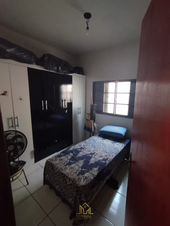 Imagem de Casa à venda no bairro Segismundo Pereira em Uberlândia/MG