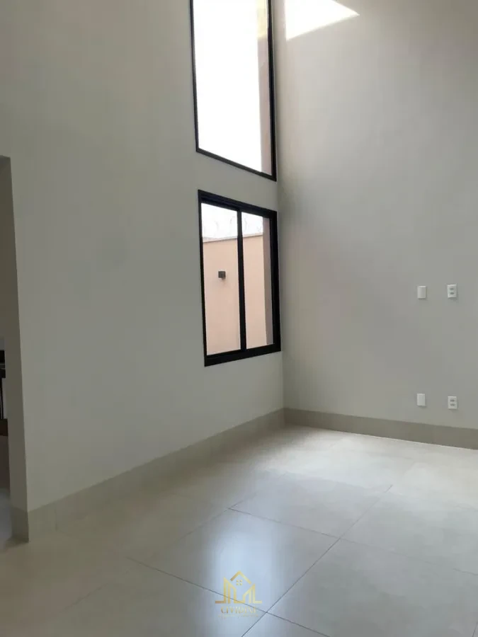 Imagem de Casa à venda no bairro Grand Ville em Uberlândia/MG