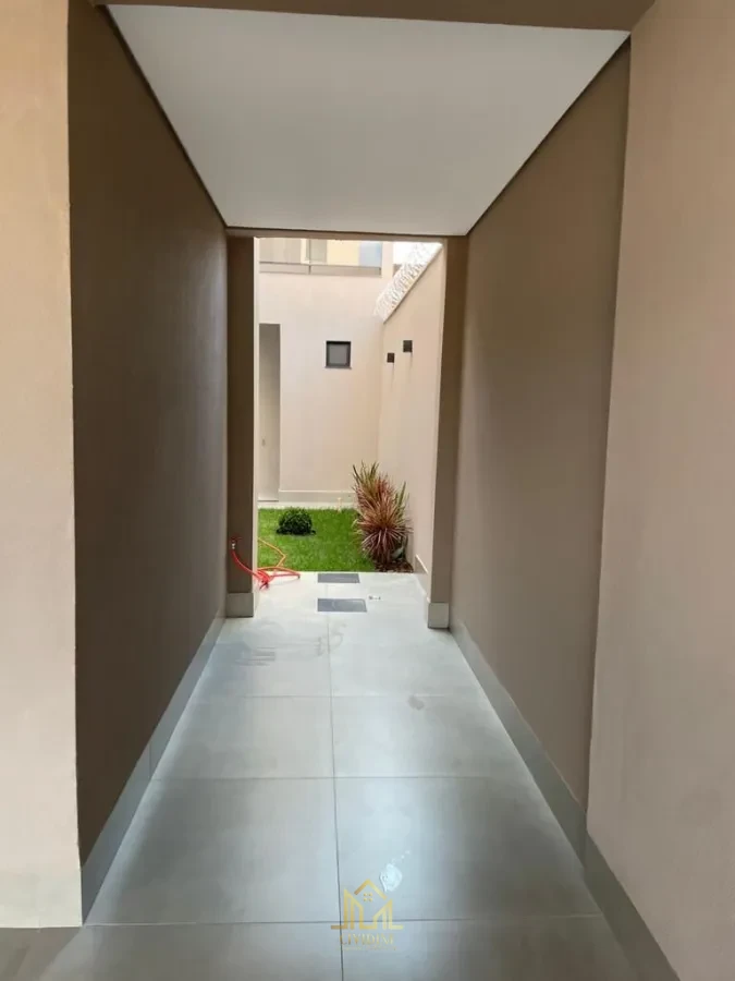 Imagem de Casa à venda no bairro Grand Ville em Uberlândia/MG