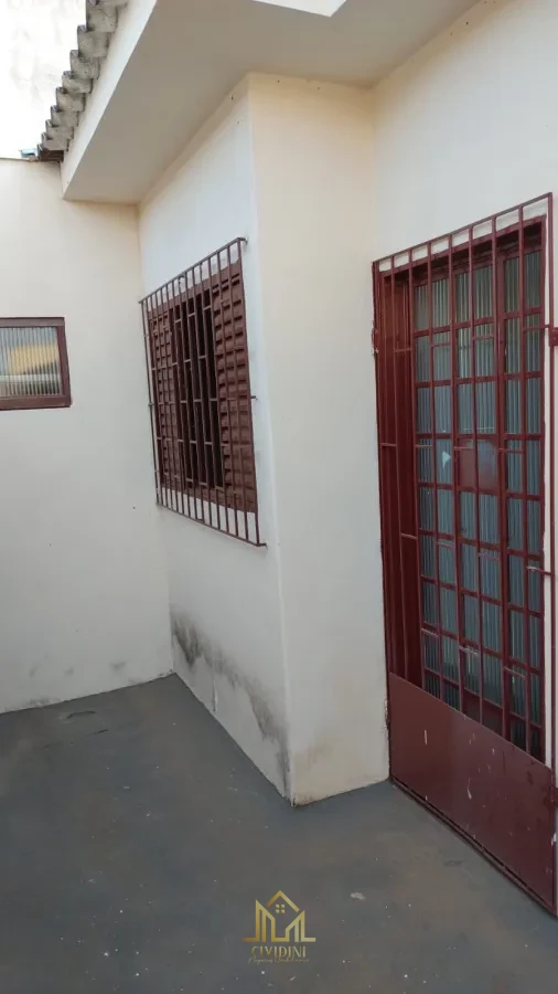 Imagem de Casa à venda no bairro Custódio Pereira em Uberlândia/MG