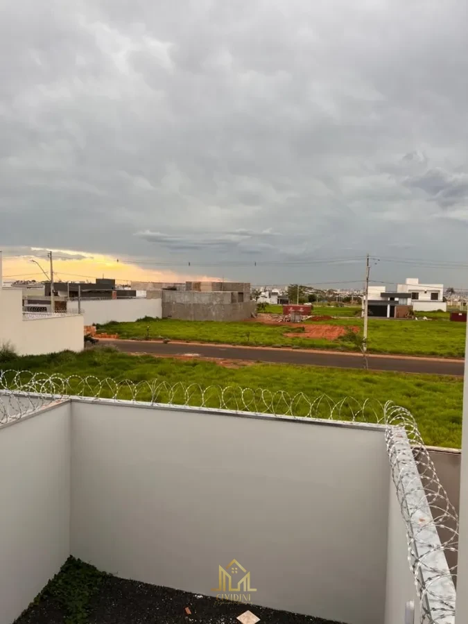 Imagem de Casa à venda no bairro Grand Ville em Uberlândia/MG