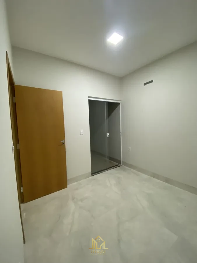 Imagem de Casa à venda no bairro Grand Ville em Uberlândia/MG