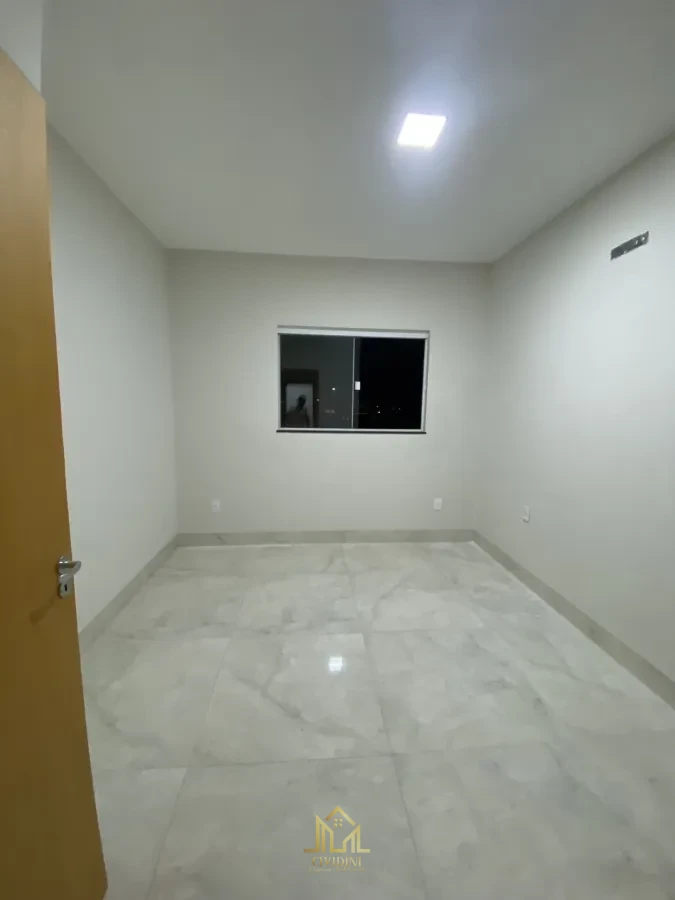 Imagem de Casa à venda no bairro Grand Ville em Uberlândia/MG