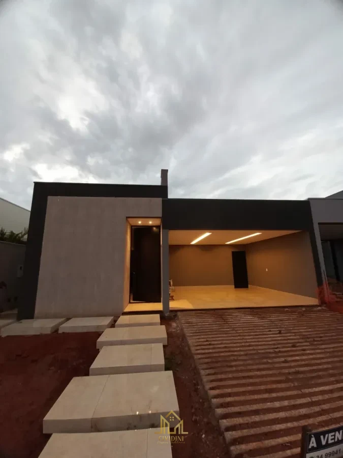 Imagem de Casa à venda no bairro Shopping Park em Uberlândia/MG