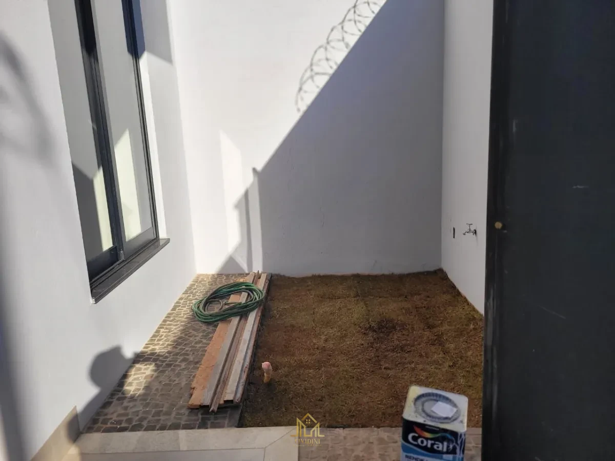 Imagem de Casa à venda no bairro Jardim Inconfidência em Uberlândia/MG