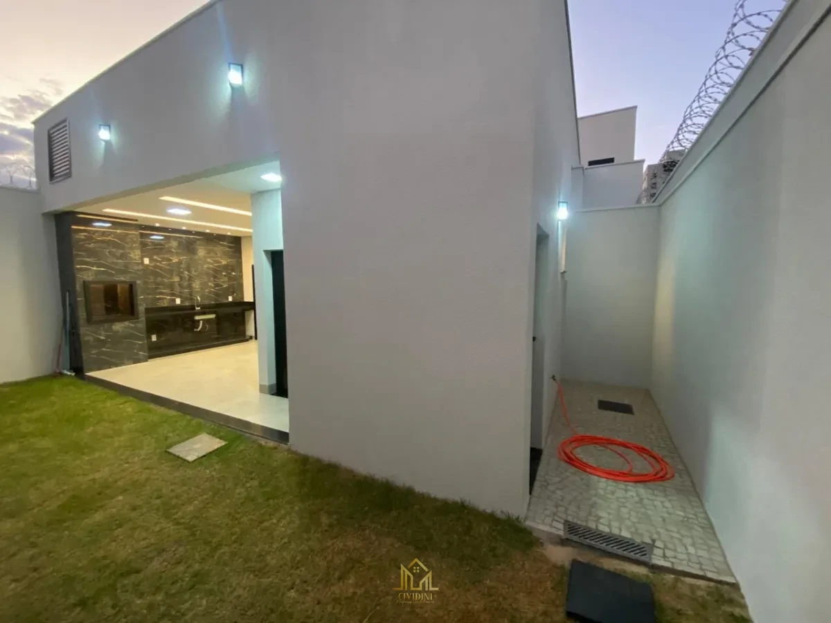 Imagem de Casa à venda no bairro Jardim Botânico em Uberlândia/MG