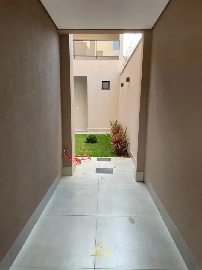 Imagem de Casa à venda no bairro Grand Ville em Uberlândia/MG