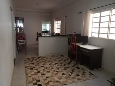 Imagem de Casa à venda no bairro Alto Umuarama em Uberlândia/MG