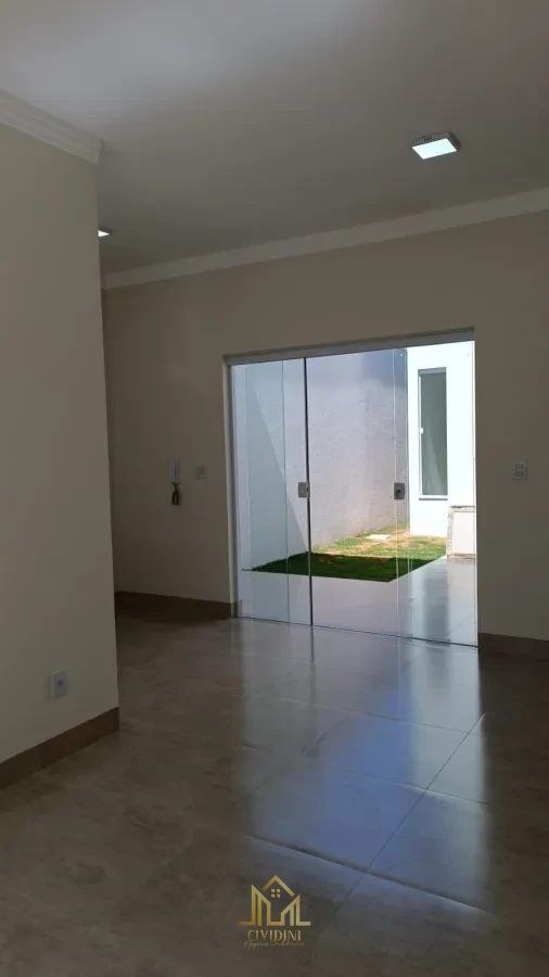 Imagem de Casa à venda no bairro Granada em Uberlândia/MG