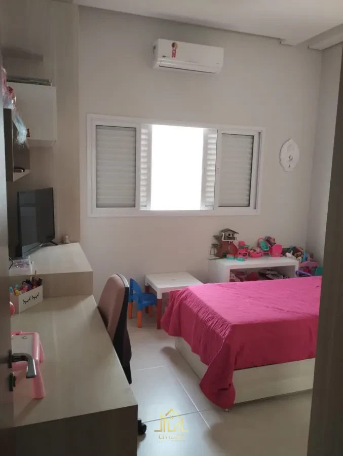 Imagem de Casa à venda no bairro Aclimação em Uberlândia/MG