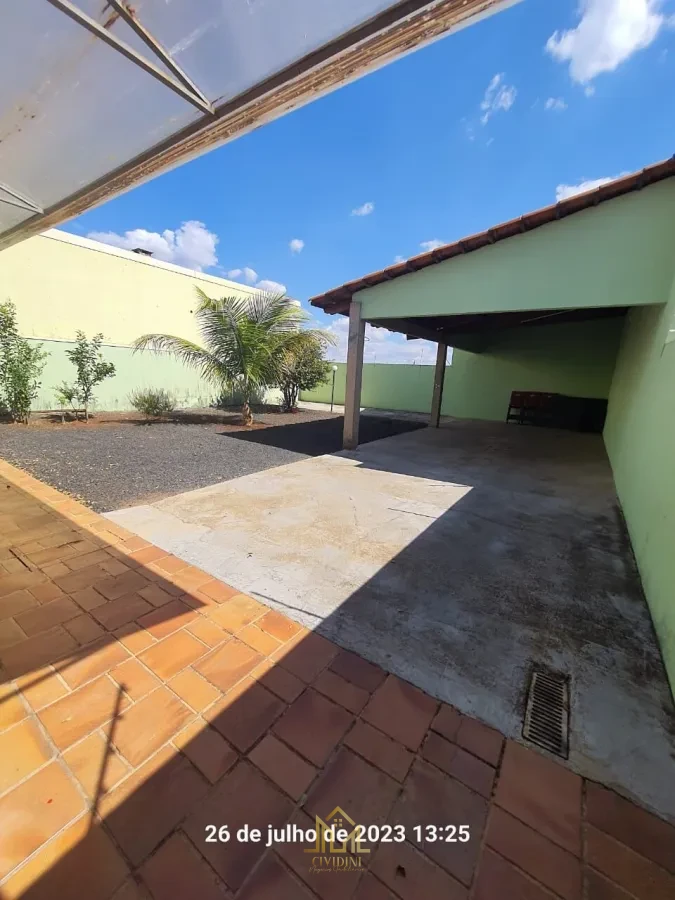 Imagem de Casa à venda no bairro Osvaldo Rezende em Uberlândia/MG