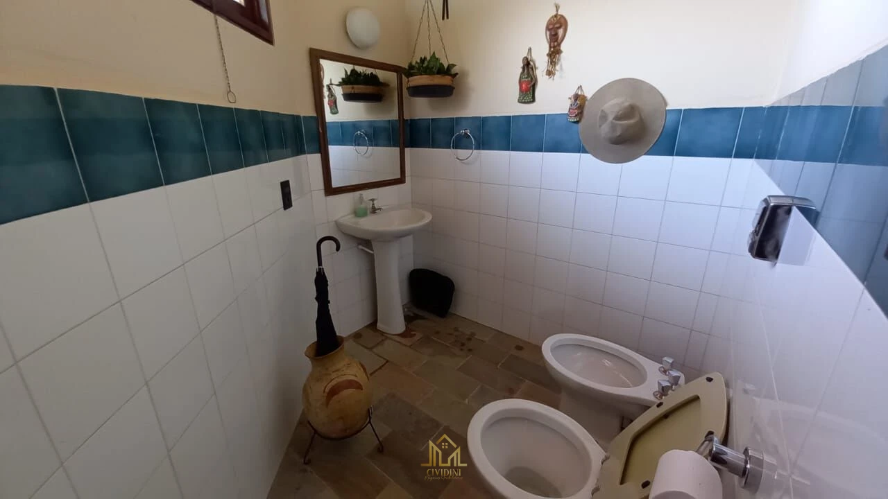 Imagem de Casa à venda no bairro Tabajaras em Uberlândia/MG