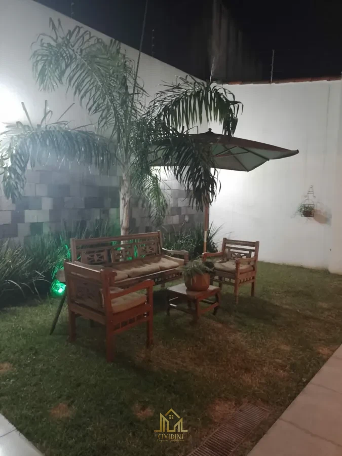 Imagem de Casa à venda no bairro Cidade Jardim em Uberlândia/MG