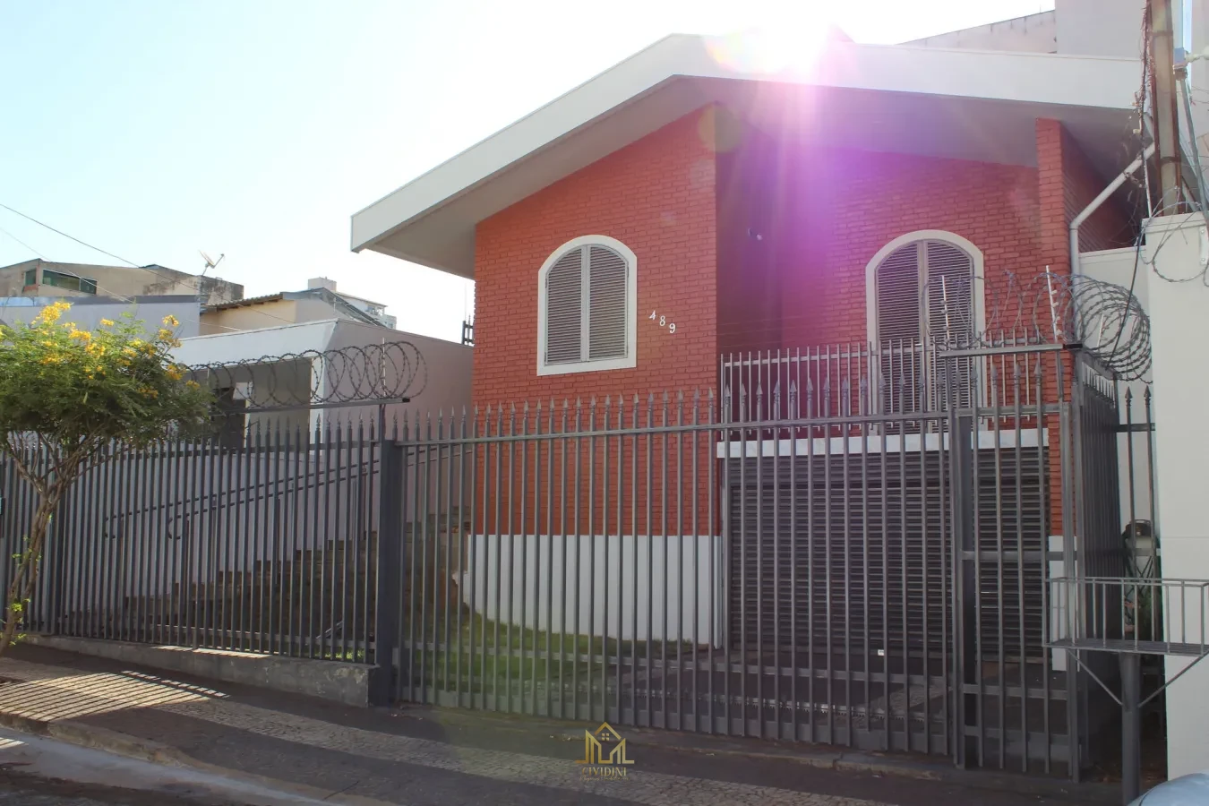 Imagem de Casa à venda no bairro Cazeca em Uberlândia/MG