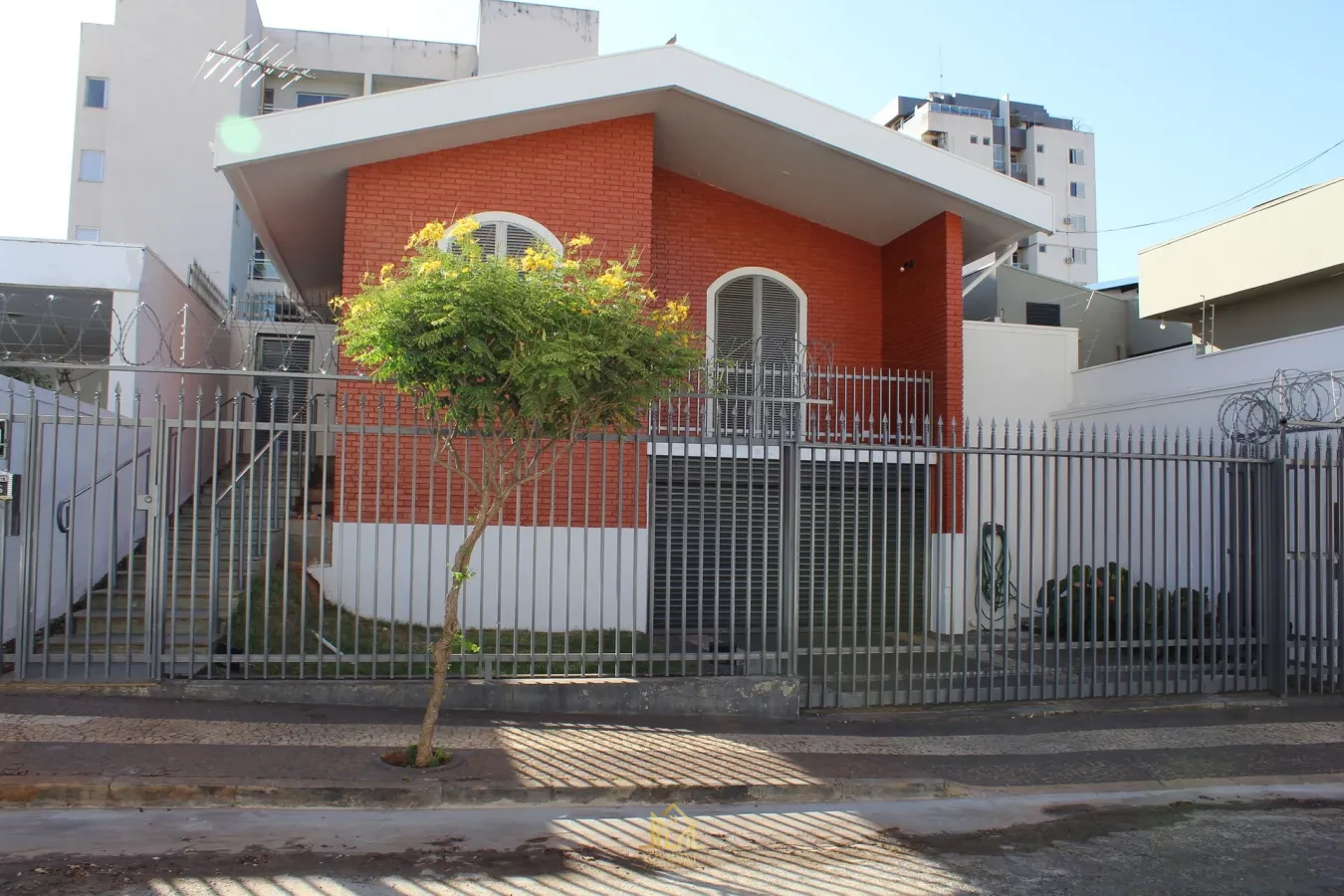 Imagem de Casa à venda no bairro Cazeca em Uberlândia/MG