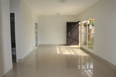 Imagem de Casa à venda no bairro Laranjeiras em Uberlândia/MG