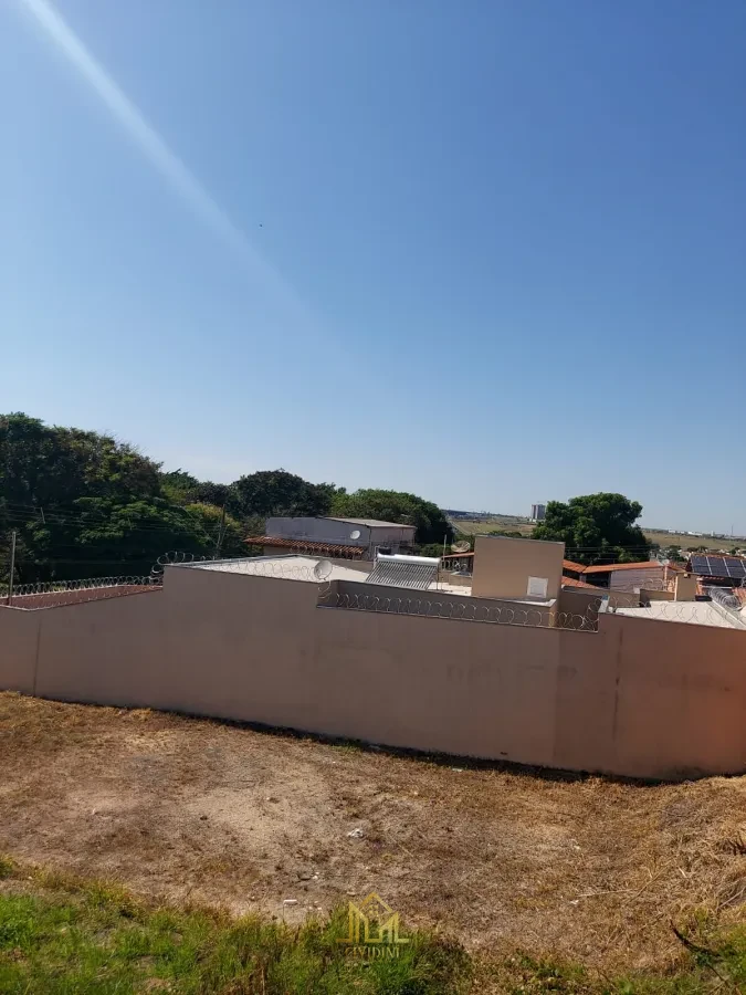 Imagem de Casa à venda no bairro Cidade Jardim em Uberlândia/MG