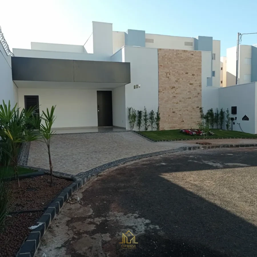 Imagem de Casa à venda no bairro Jardim Holanda em Uberlândia/MG