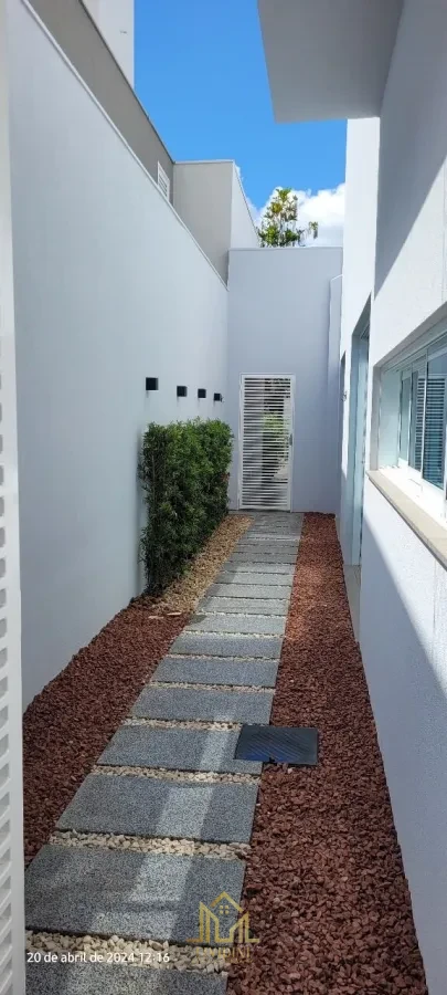 Imagem de Casa à venda no bairro Jardim Botânico em Uberlândia/MG