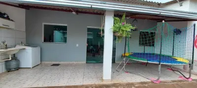 Imagem de Casa à venda no bairro Laranjeiras em Uberlândia/MG