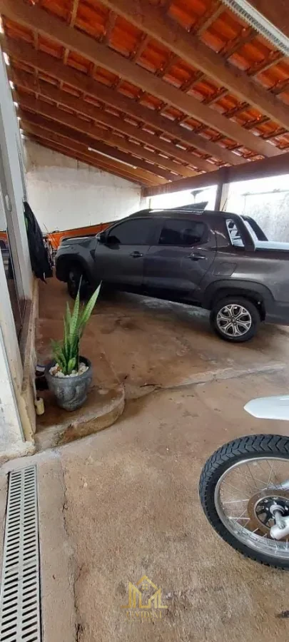 Imagem de Casa à venda no bairro Laranjeiras em Uberlândia/MG