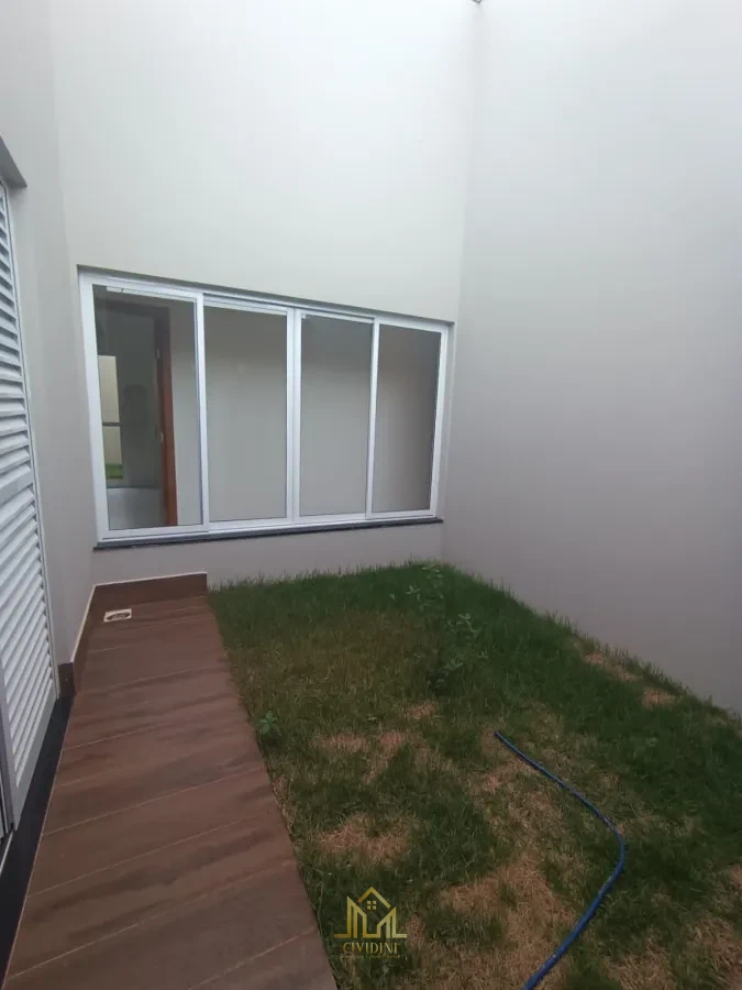 Imagem de Casa à venda no bairro Paraíso em Araguari/MG