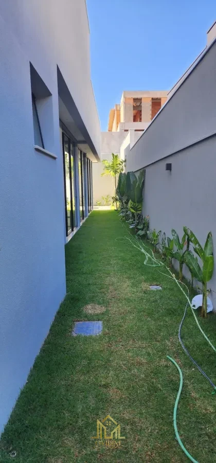 Imagem de Casa à venda no bairro Granja Marileusa em Uberlândia/MG